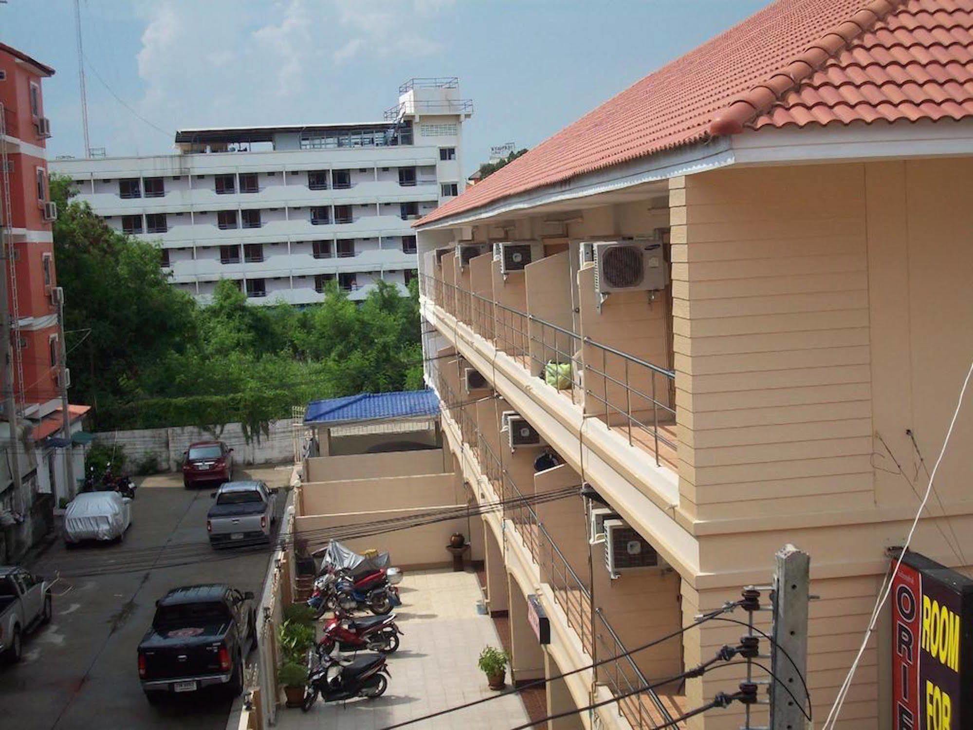Orient House Hostel Pattaja Kültér fotó